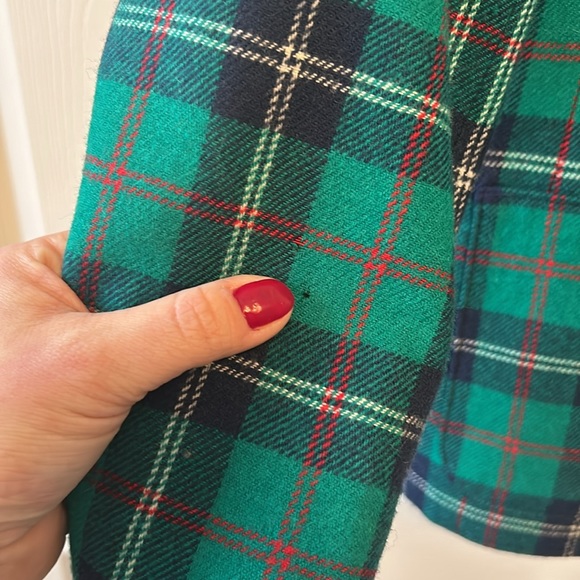 Vintage Pendleton 100% wool plaid blazer. Size 4P - Picture 4 of 4